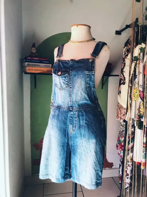 Jardineira jeans