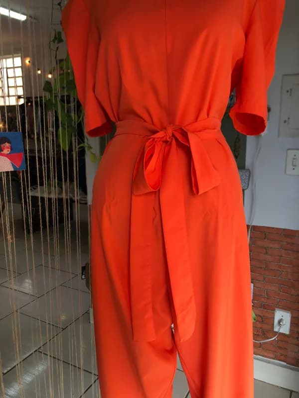 ♡ Macacão laranja longo