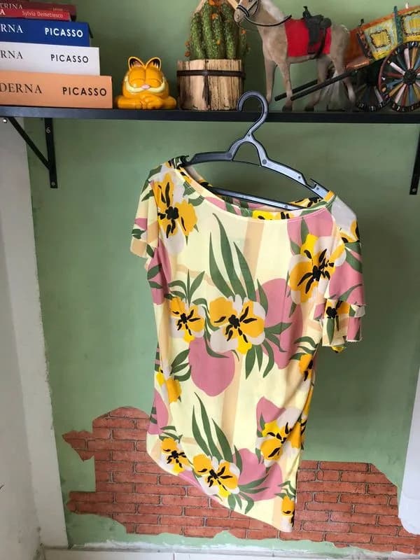 ♡ Blusa amarela floral malha fria