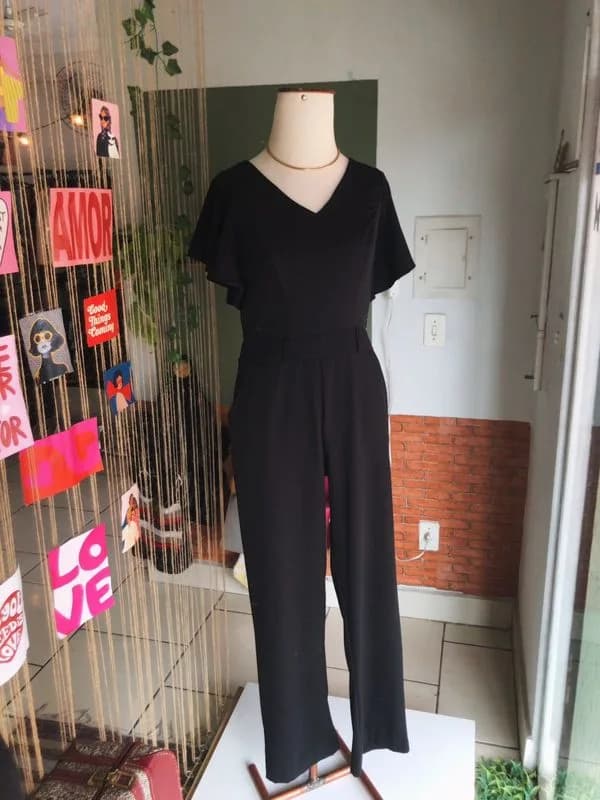 Macacão preto longo