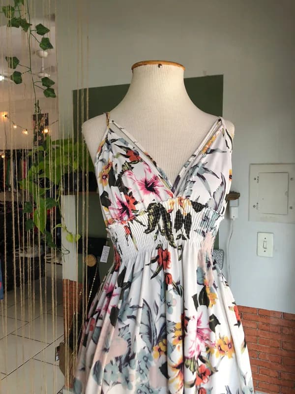 ♡ Vestido branco floral