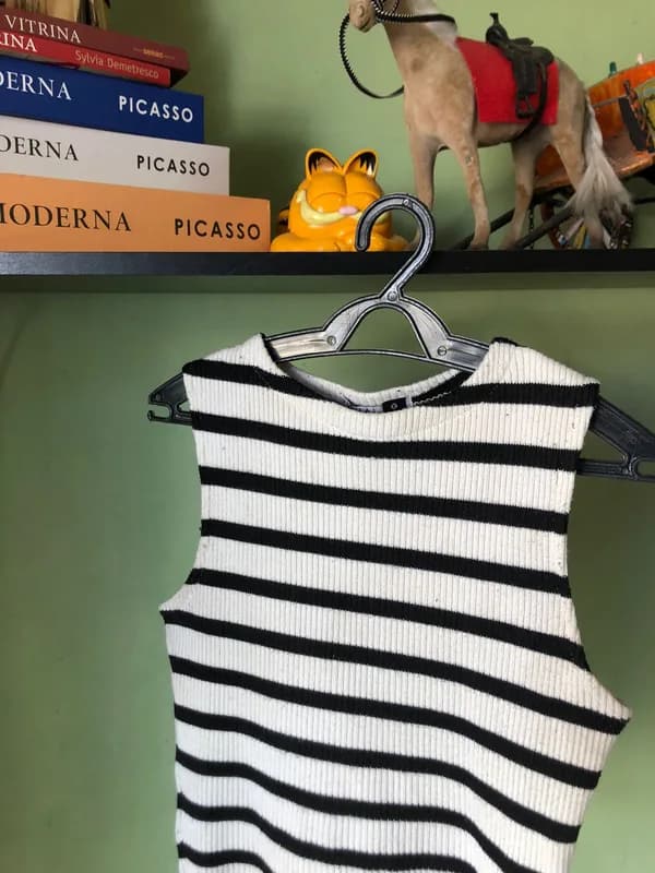 ♡ Cropped preto e branco listrado