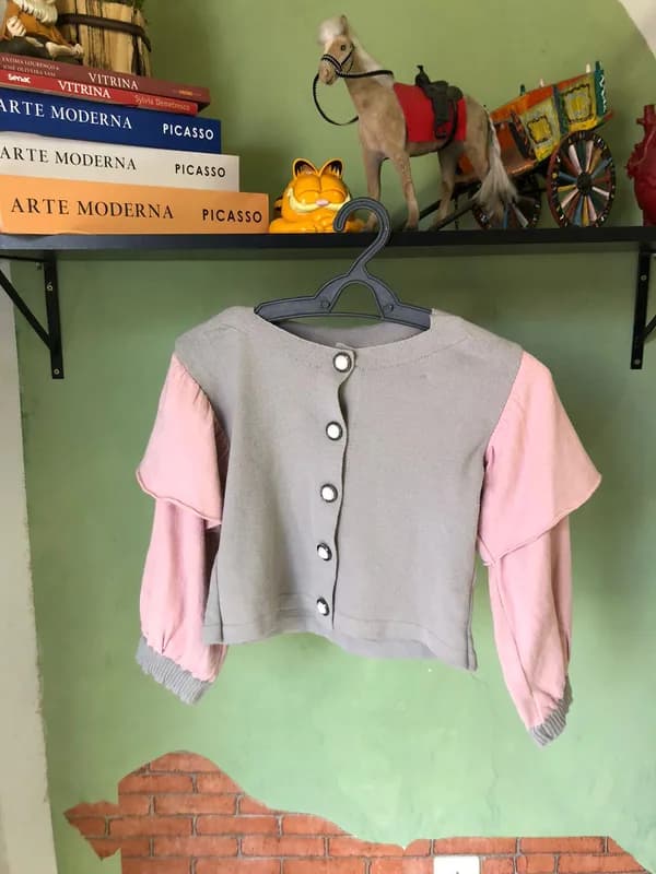 ♡ Cropped cinza e rosa