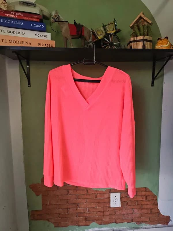 ♡ Blusa de frio rosa neon