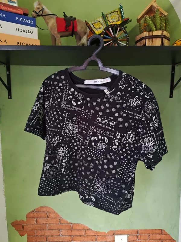 ♡ Cropped preto estampado